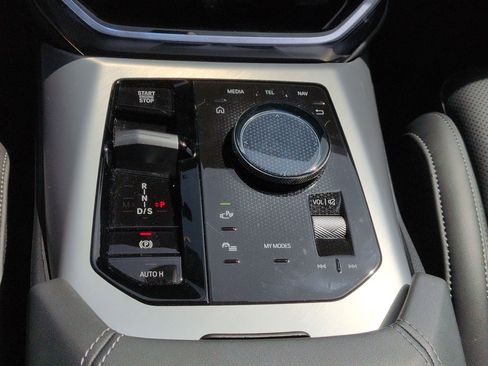 Used 2025 BMW X3 M50 w/ Premium Package image 25