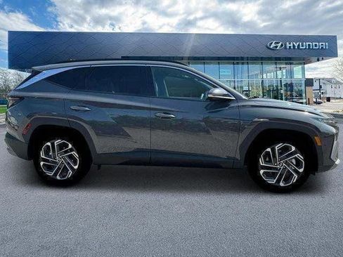 New 2025 Hyundai Tucson Limited image 9