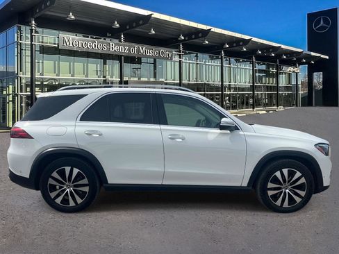 Used 2024 Mercedes-Benz GLE 350 4MATIC image 2