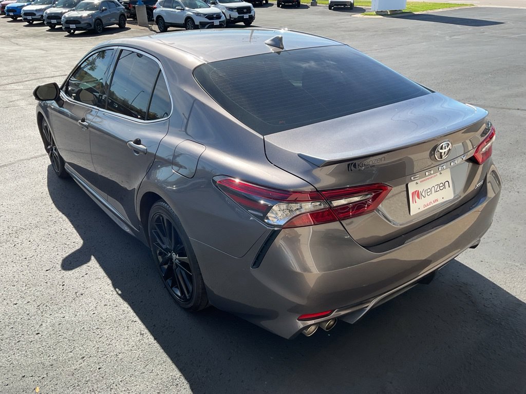Used 2023 Toyota Camry XSE FWD image 7
