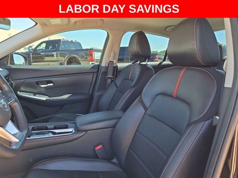 Used 2023 Nissan Sentra SR w/ SR Premium Package FWD image 20
