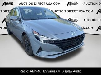 Used 2022 Hyundai Elantra SEL FWD video 3