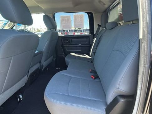 Used 2014 RAM 1500 Express RWD image 15