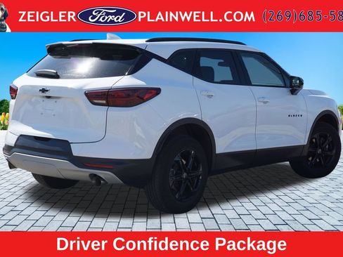 Used 2023 Chevrolet Blazer LT w/ Convenience Package FWD image 5