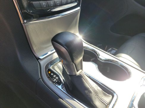 Used 2021 Jeep Grand Cherokee Limited image 29