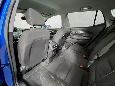 Used 2024 GMC Terrain SLE image 19