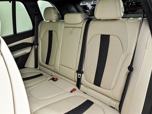 Used 2020 BMW X5 M Competition w/ Executive Package AWD/4WD image 20