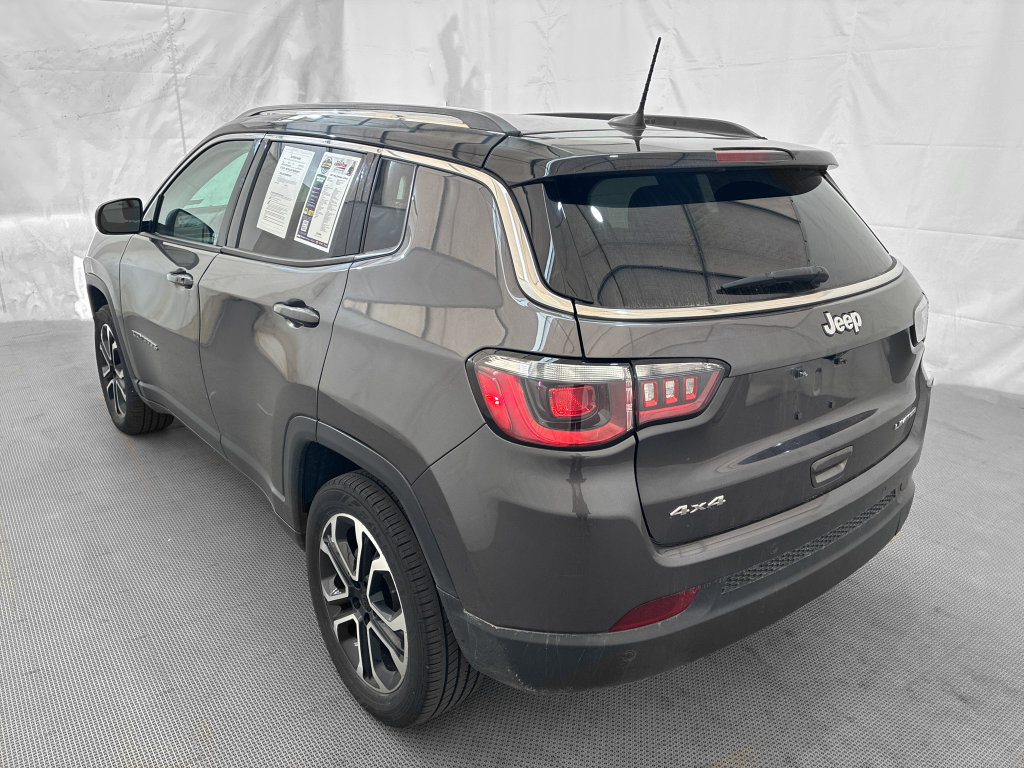 Used 2022 Jeep Compass Limited w/ Sun and Sound Group AWD/4WD image 5