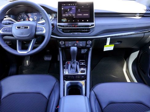 New 2026 Jeep Compass Latitude AWD/4WD image 21