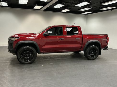 Used 2024 Chevrolet Colorado Trail Boss w/ LPO, Dark Essentials Package AWD/4WD image 2