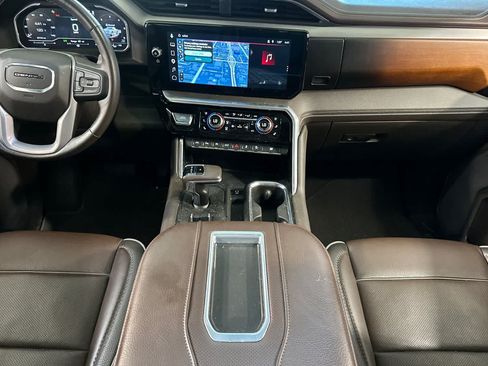 Used 2022 GMC Sierra 1500 Denali AWD/4WD image 4