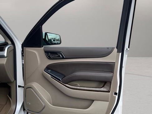 Used 2019 Chevrolet Tahoe LT image 34