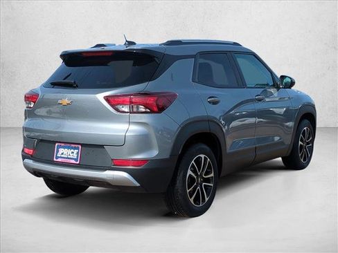 Used 2025 Chevrolet TrailBlazer LT image 5