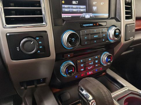 Used 2015 Ford F150 King Ranch w/ Equipment Group 601A Luxury AWD/4WD image 21
