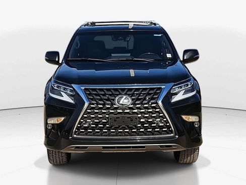 Used 2023 Lexus GX 460 Premium w/ Premium Package image 2