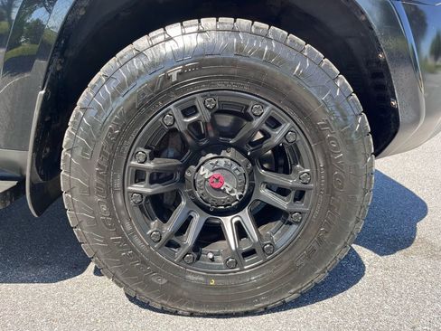 Used 2016 Toyota 4Runner Trail Premium AWD/4WD image 24