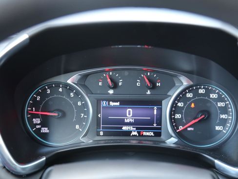 Used 2021 Chevrolet Equinox LT w/ LPO, Floor Liner Package image 9