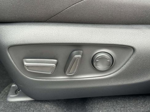 New 2025 Toyota RAV4 SE image 24