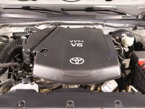 Used 2013 Toyota Tacoma 4x4 Double Cab w/ Convenience Pkg image 18