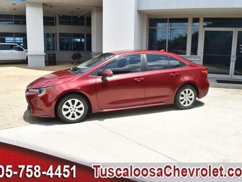 Used 2022 Toyota Corolla LE FWD image 8