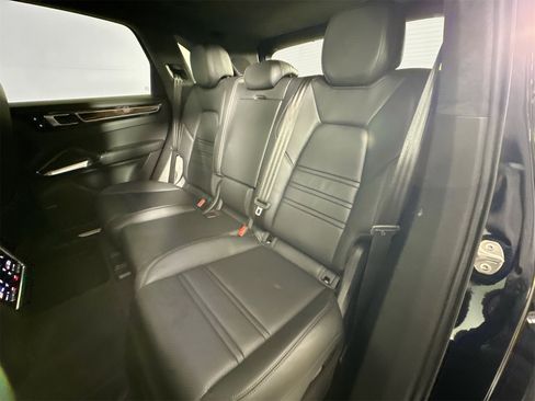 Certified 2022 Porsche Cayenne Turbo image 26