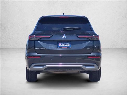 Used 2025 Mitsubishi Outlander SEL FWD image 7