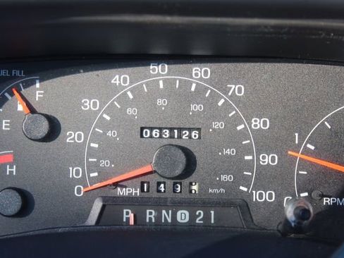 Used 2001 Ford F350 XLT image 16