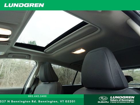 Used 2025 Subaru Crosstrek 2.0i Premium image 21