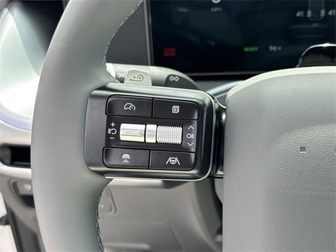 New 2026 Hyundai Ioniq 9 SE image 19