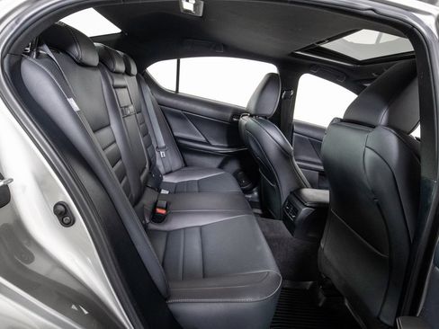 Used 2022 Lexus IS 350 F Sport image 12