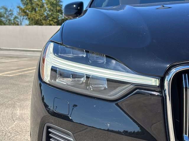 Certified 2023 Volvo XC60 B6 Ultimate w/ Protection Package Premier AWD/4WD image 12