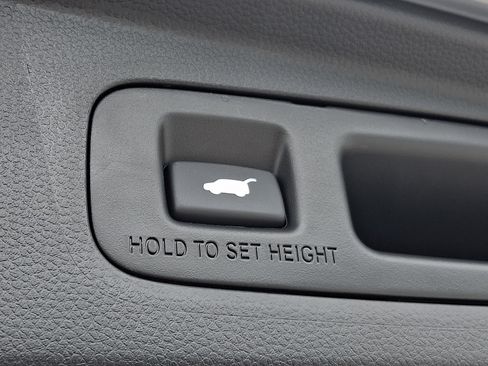 Used 2025 Honda CR-V EX-L image 32