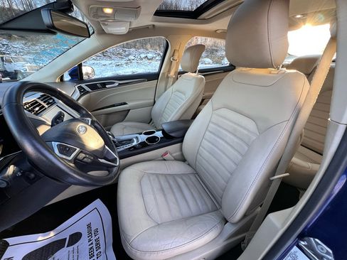 Used 2013 Ford Fusion SE image 18