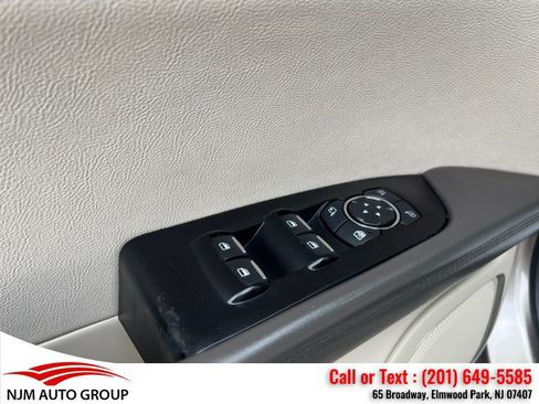 Used 2019 Lincoln Nautilus Select AWD/4WD image 15