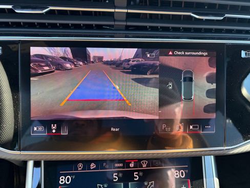 New 2026 Audi SQ7 Prestige image 17