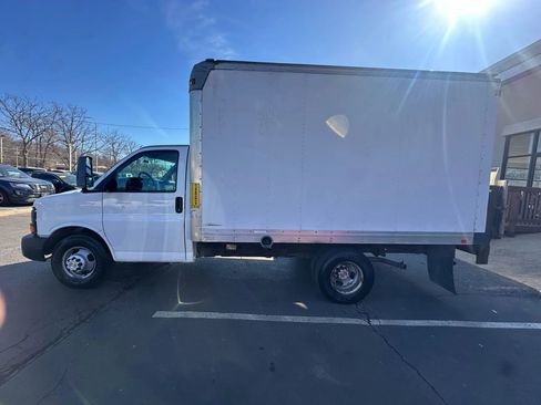 Used 2012 Chevrolet Express 3500 image 4