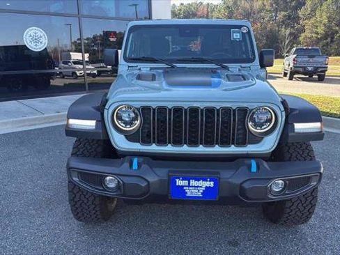 Used 2024 Jeep Wrangler Unlimited Rubicon 4xe image 2