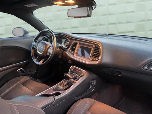 Used 2018 Dodge Challenger SXT w/ Sound Group image 15