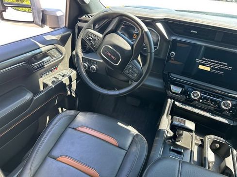 Used 2024 GMC Sierra 1500 AT4 w/ Technology Package AWD/4WD image 20