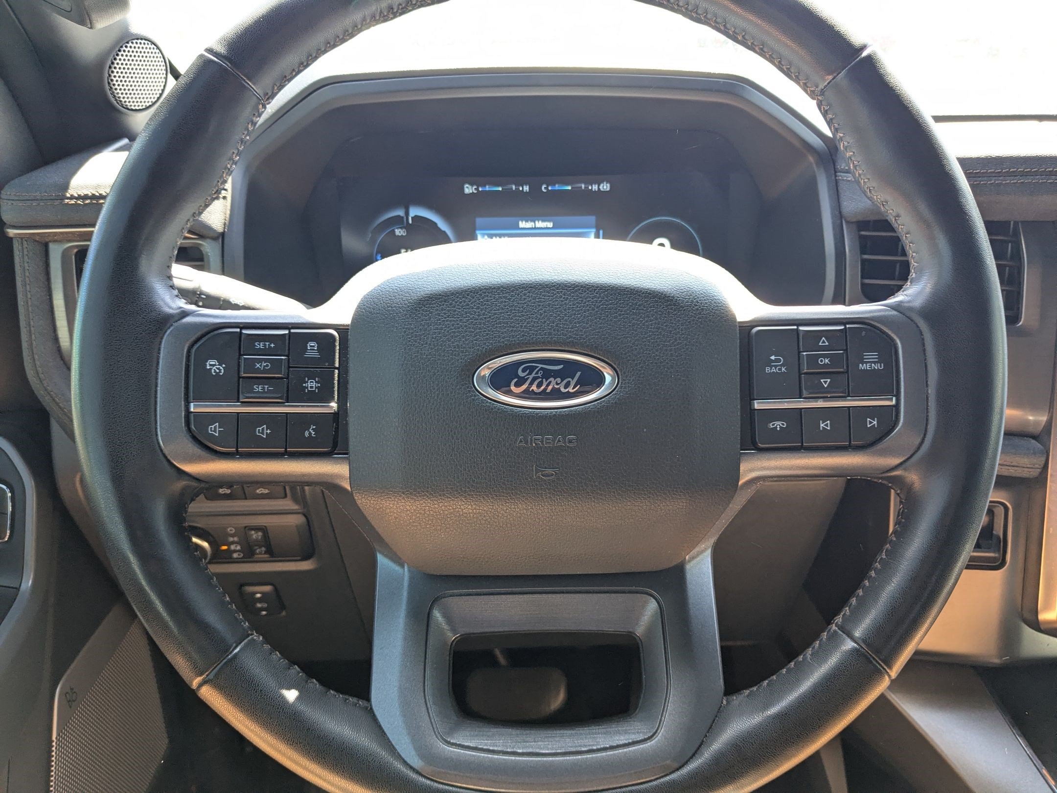 Used 2023 Ford F150 Lightning Lariat AWD/4WD image 18