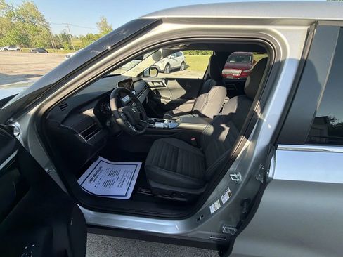 New 2026 Mitsubishi Outlander SE AWD/4WD image 11