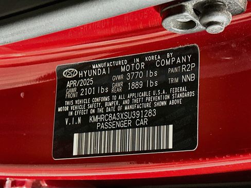 Used 2025 Hyundai Venue SEL FWD image 12