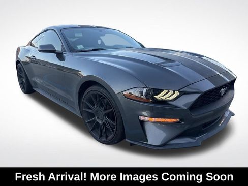 Used 2018 Ford Mustang Coupe RWD image 1