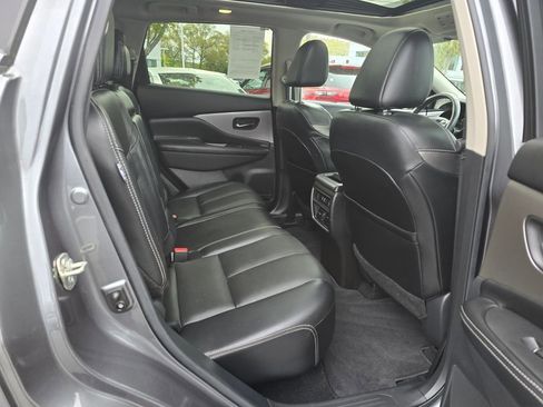 Used 2020 Nissan Murano SL w/ Moonroof Package AWD/4WD image 13