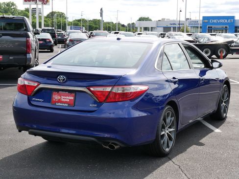 Used 2015 Toyota Camry XSE w/ Moonroof Package FWD image 6