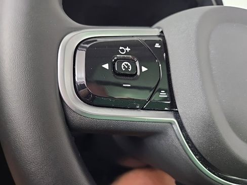 New 2025 Volvo XC60 B5 Plus w/ Protection Package Premier image 29