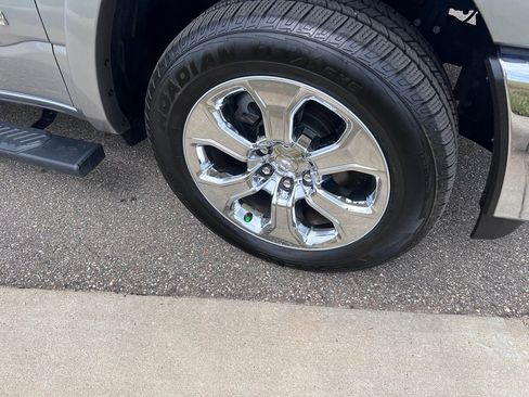 Certified 2025 RAM 1500 Big Horn AWD/4WD image 3