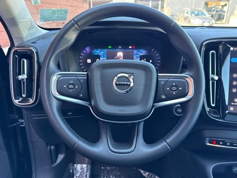 Used 2023 Volvo XC40 B5 Plus w/ Protection Package Premier AWD/4WD image 27