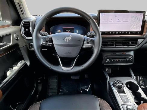 Certified 2025 Ford Bronco Sport Outer Banks w/ Outer Banks Tech Package+ AWD/4WD image 11