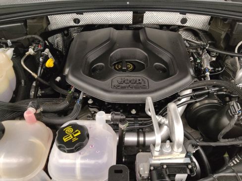 Used 2022 Jeep Grand Cherokee Summit w/ Advanced Protech Group IV image 30